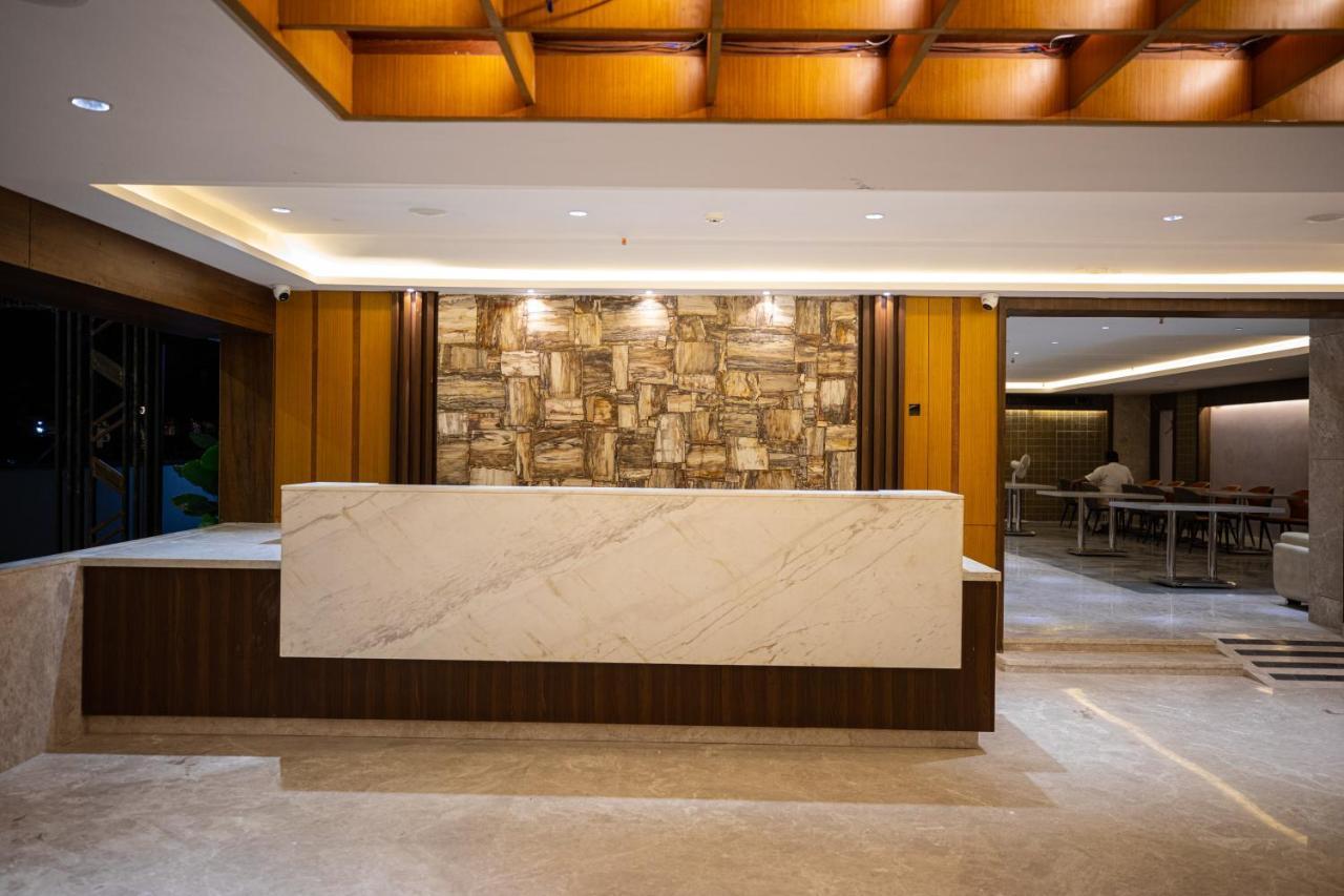 Hotel Silver Cle Hyderabad Bagian luar foto