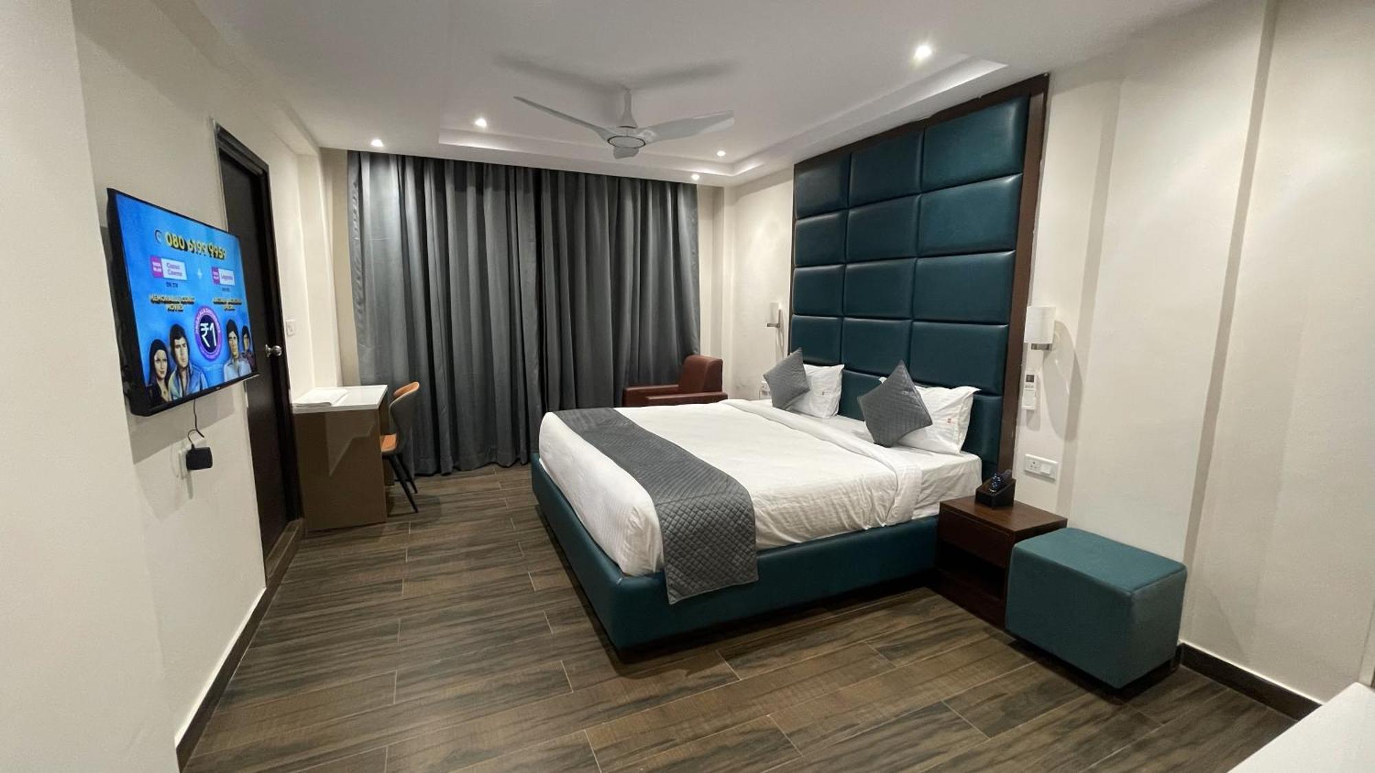 Hotel Silver Cle Hyderabad Bagian luar foto